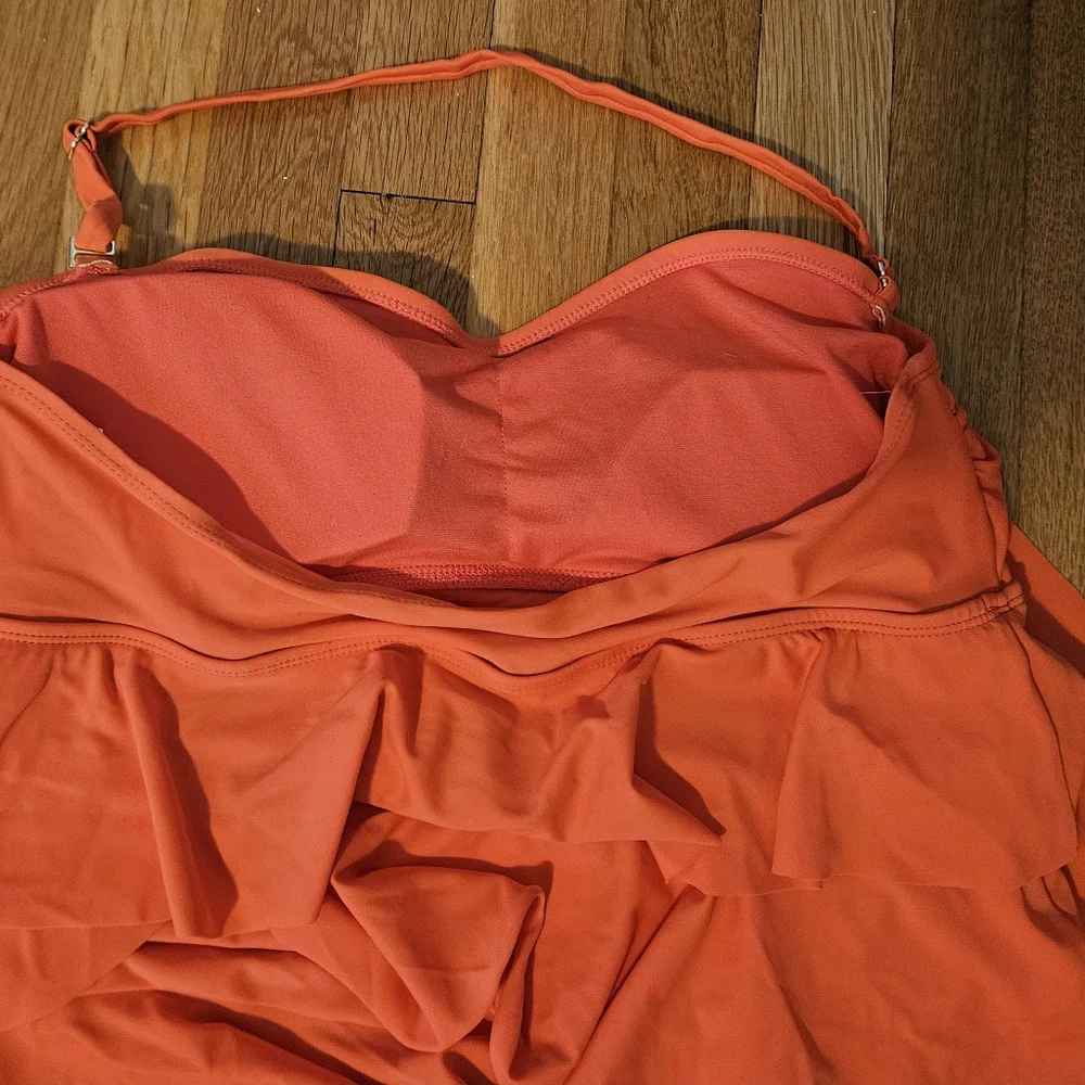 Island Escape Tankini Set - Picture 2 of 4